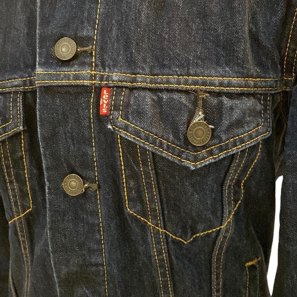Levi’s Denim Trucker Jacket Dark Wash Long Sleeves Button Down Mock Neck - Picture 6 of 13